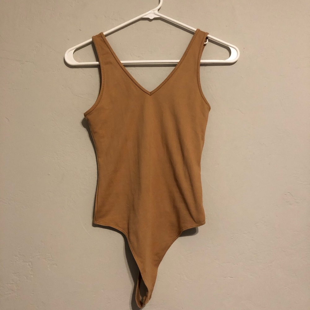 Abercrombie & Fitch Tan V Neck Bodysuit (XS)